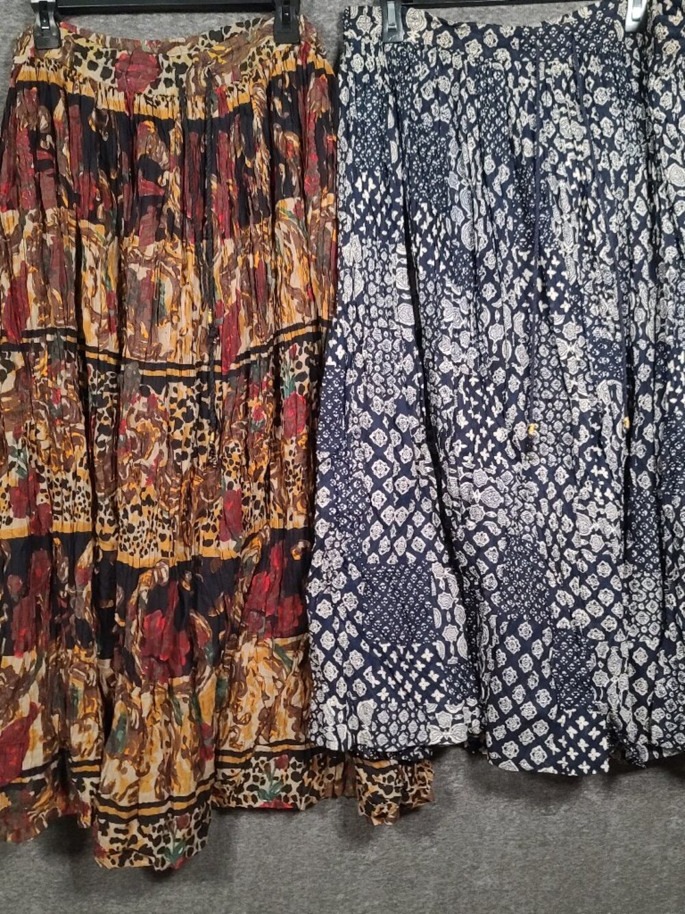 Sag Harbor Lot of 2 Women's Size Medium Ruffle Skirts Floral Whimsgoth